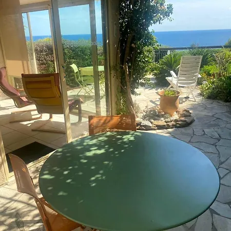 Vue A Couper Le Souffle Sur La Mediterranee