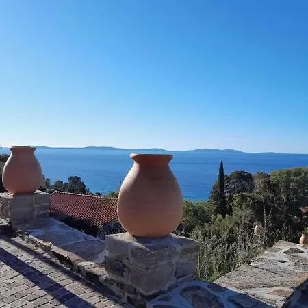 Vue A Couper Le Souffle Sur La Mediterranee Le Rayol-Canadel-sur-Mer